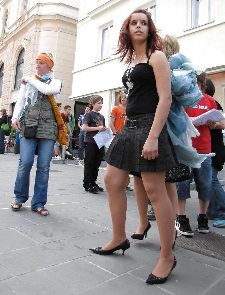 16P Pantyhose on Street