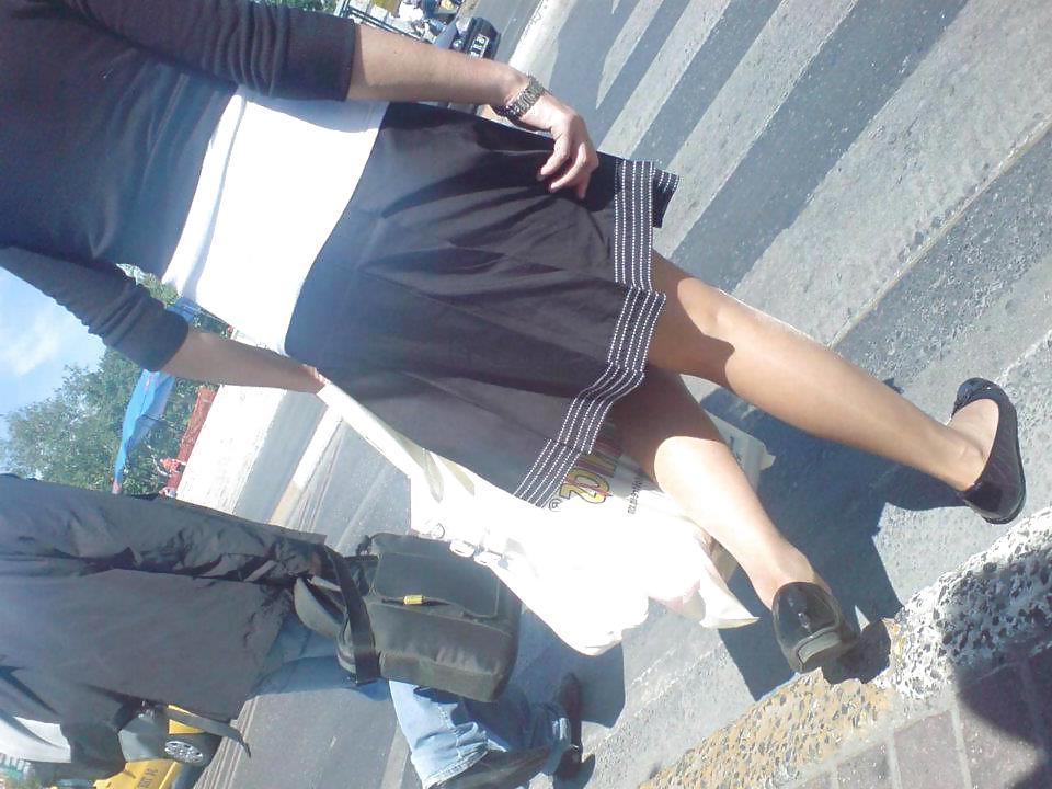 16P Pantyhose on Street
