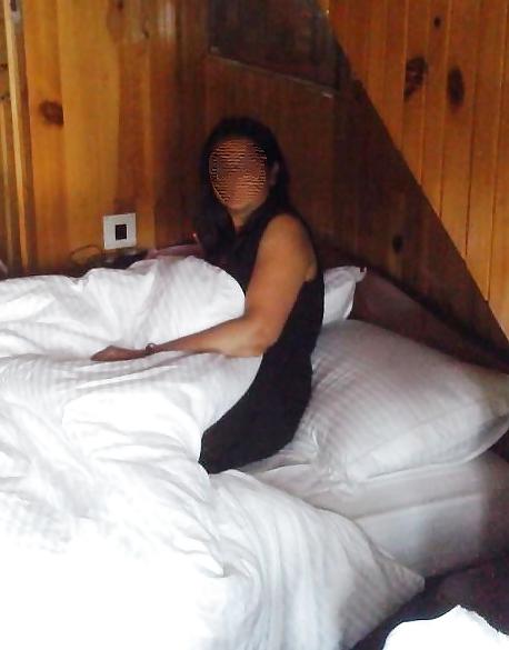 25P Sexy n Voluptuous Indian housewife