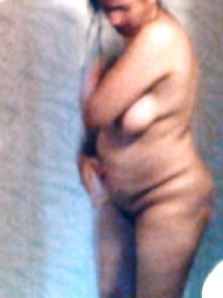 25P Sexy n Voluptuous Indian housewife