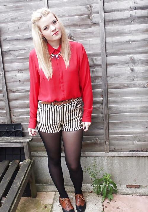 25P Pantyhose and shorts