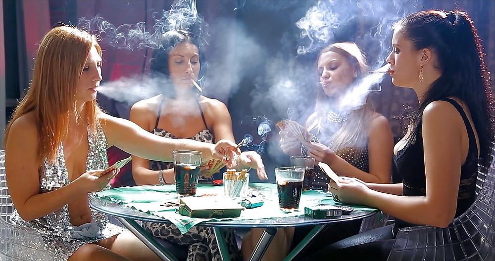 25P Glamour Smoking: Card Game