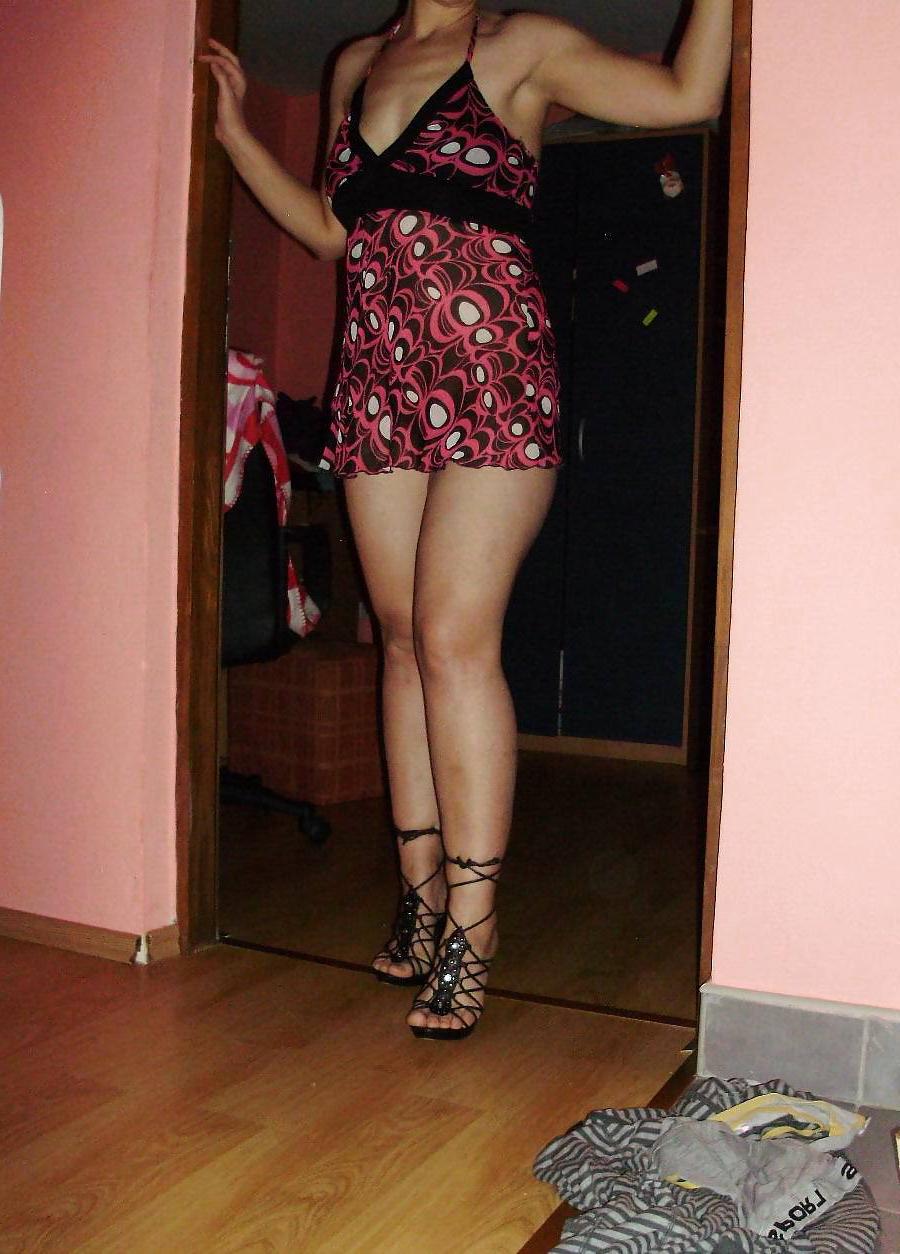 19P Horny Housewife