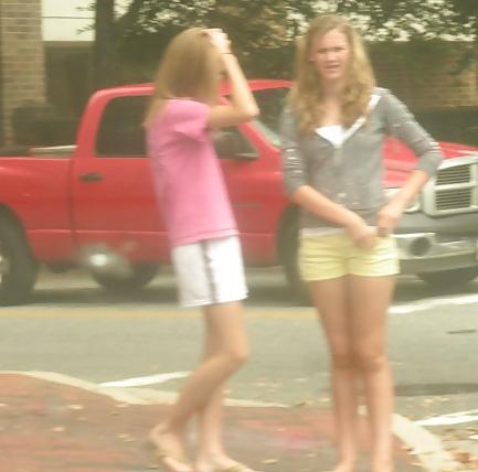 25P Girls on the street