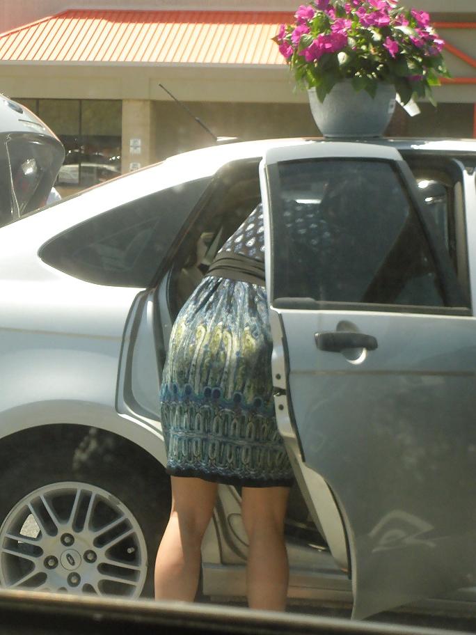 25P Girls on the street