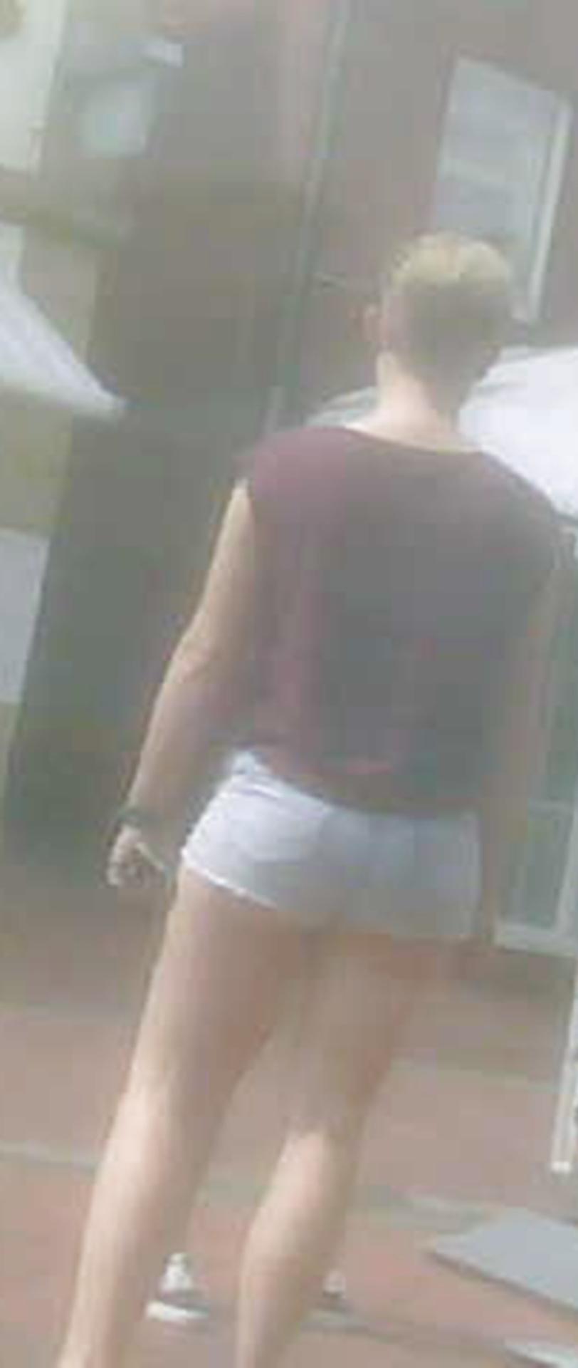 5P Spy Woman in City ass Hot pants