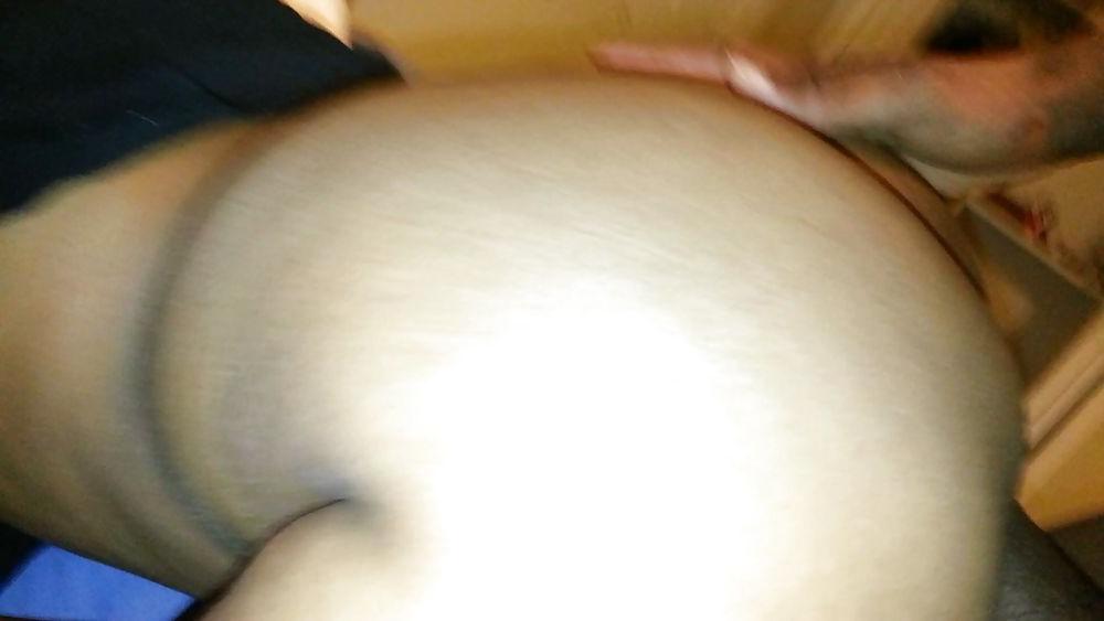 22P Wife bent over