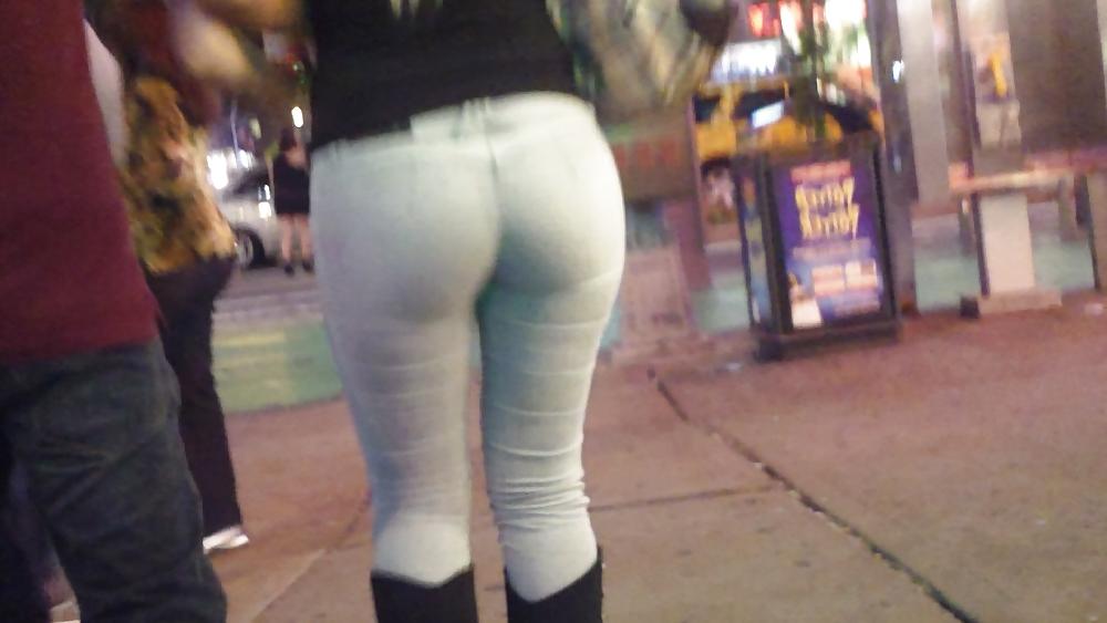25P Assorted teen butts & ass in sexy summer shorts 