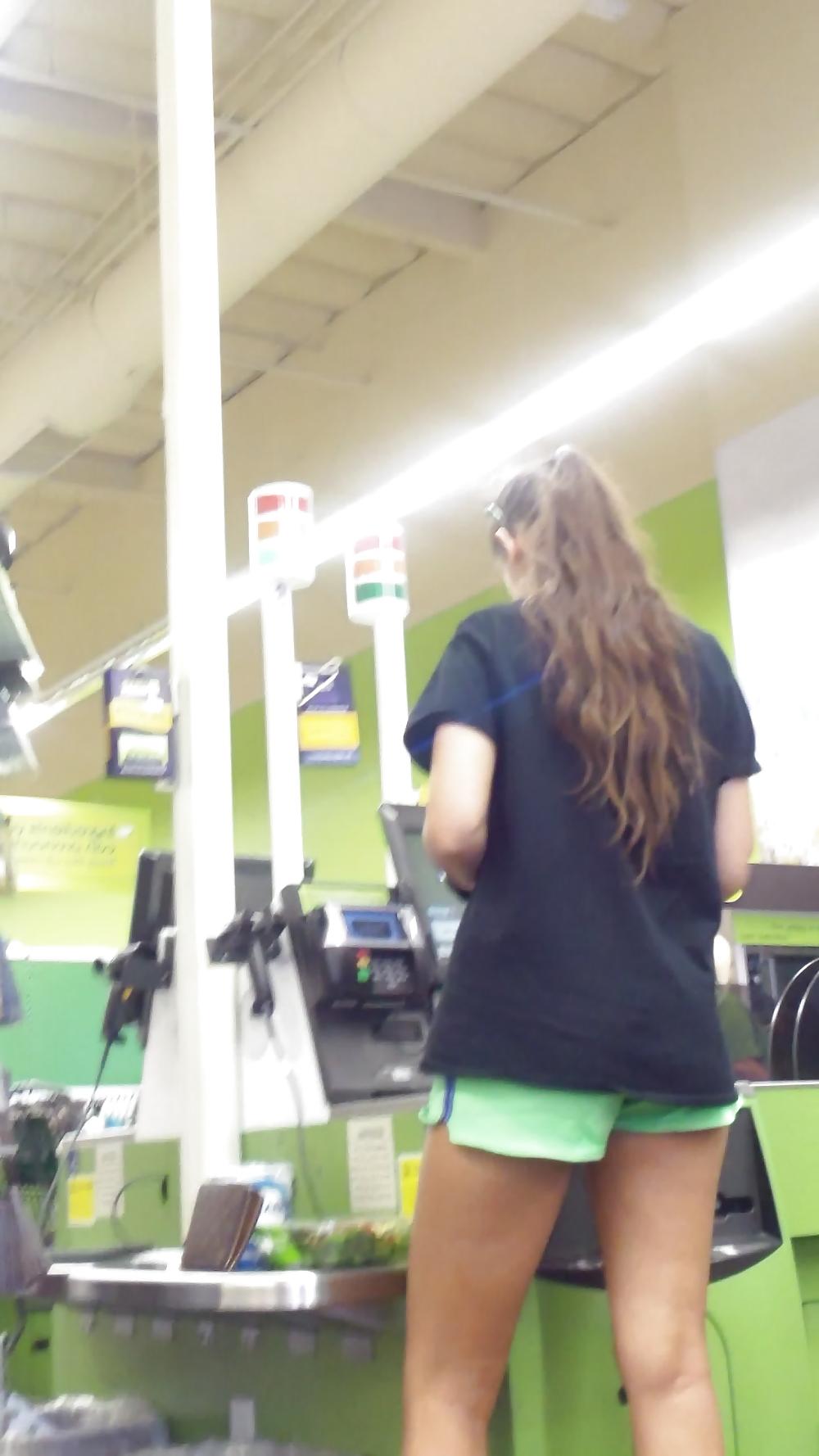 25P Assorted teen butts & ass in sexy summer shorts 