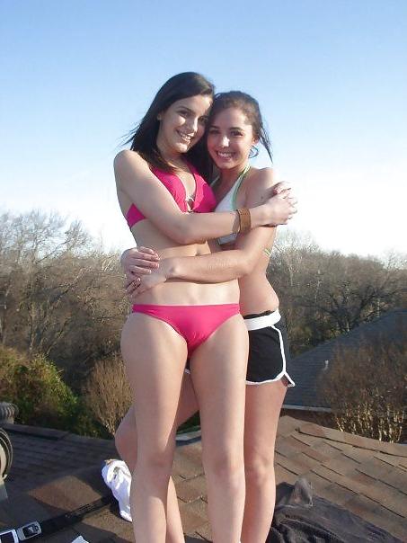 25P Girls & women with cameltoes - Teens mit Camel Toes 6