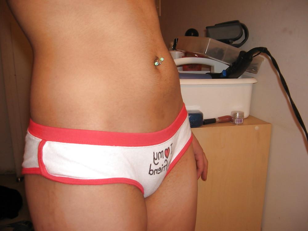 25P Girls & women with cameltoes - Teens mit Camel Toes 6