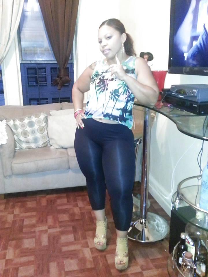 20P BIG SEXY DOMINICAN MAMA