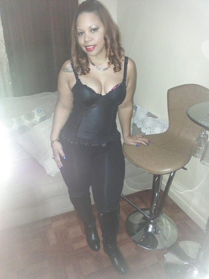 20P BIG SEXY DOMINICAN MAMA
