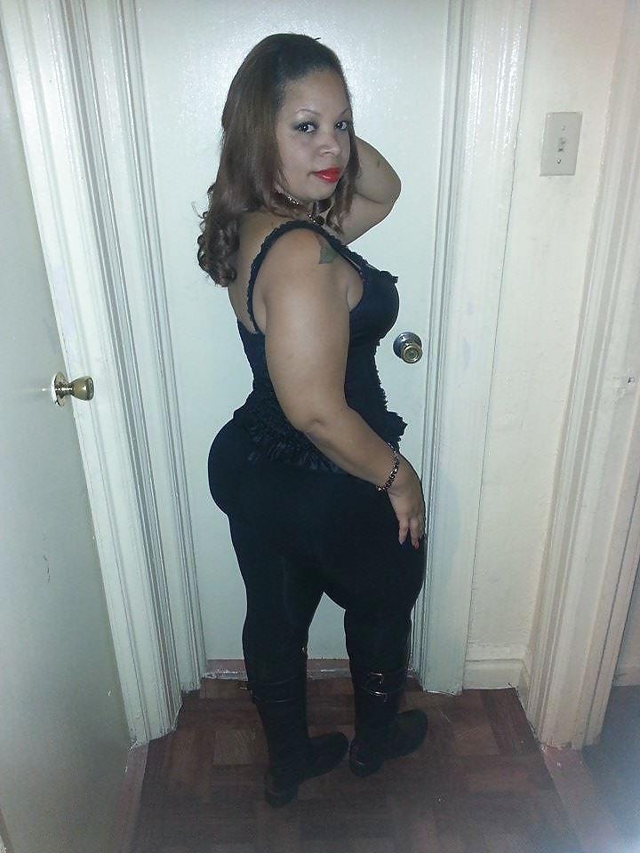 20P BIG SEXY DOMINICAN MAMA