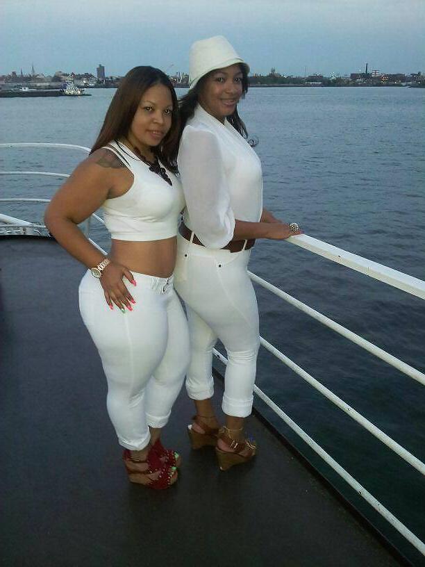 20P BIG SEXY DOMINICAN MAMA