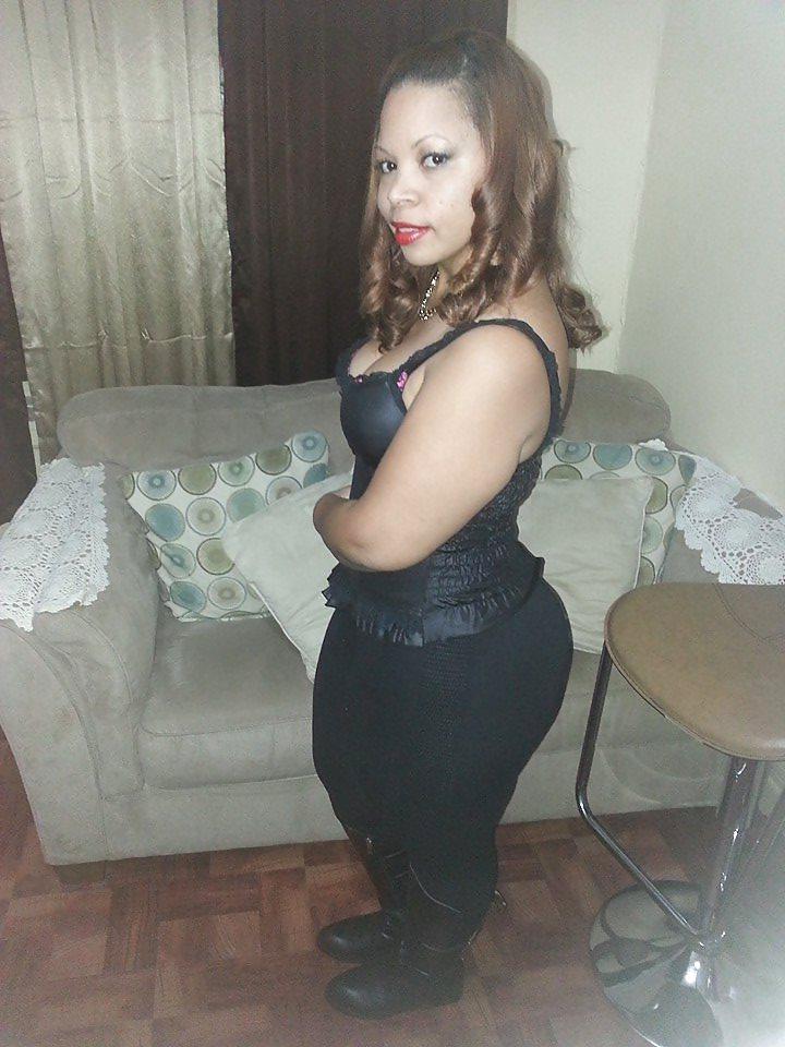 20P BIG SEXY DOMINICAN MAMA