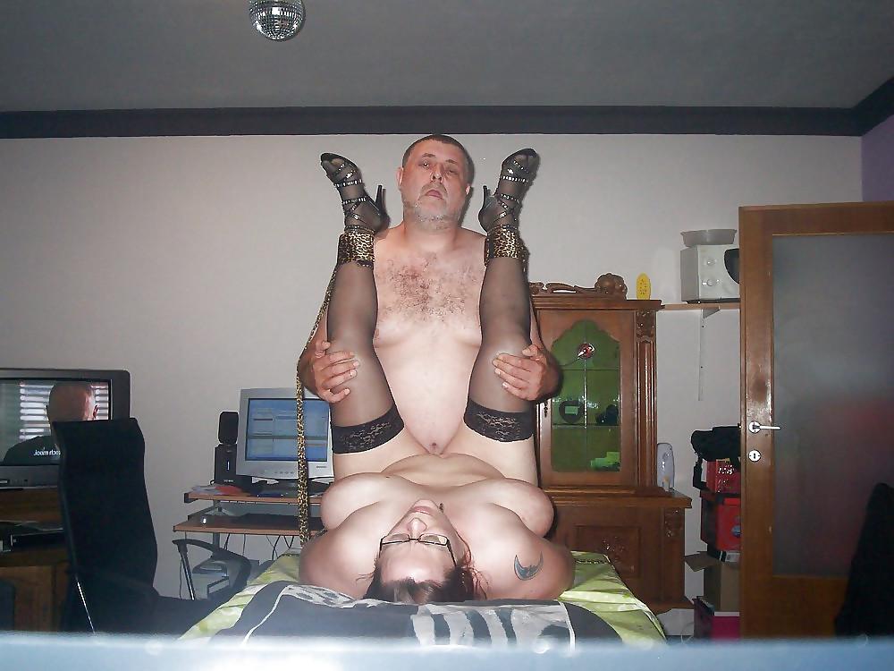 25P Older couple