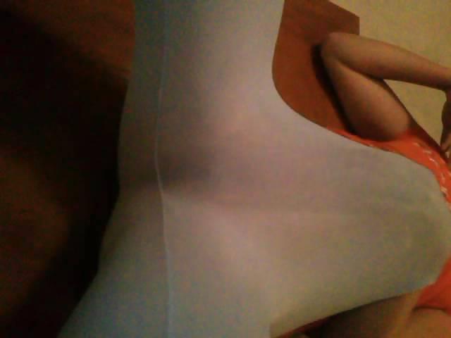 25P Camel toe 
