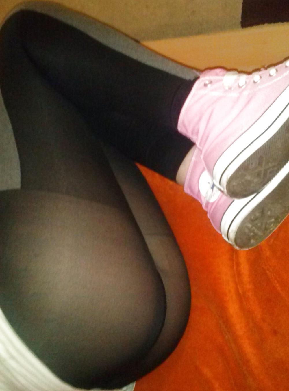 25P Ass in leggings and pantyhose