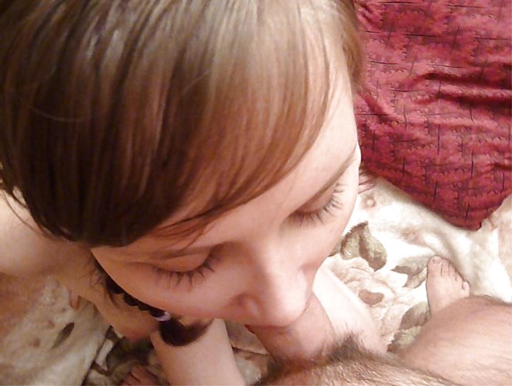 25P Russian 20 years old Masha first time swallow on camera. 