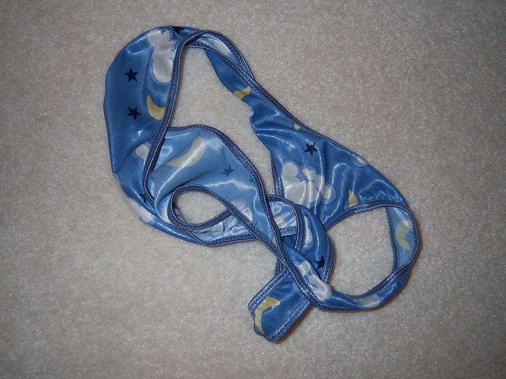12P Shiny panties