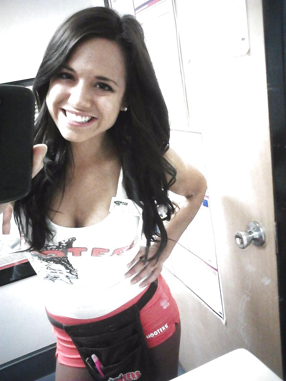 25P Everyones fav Hooters girl, Sammi the Slut!