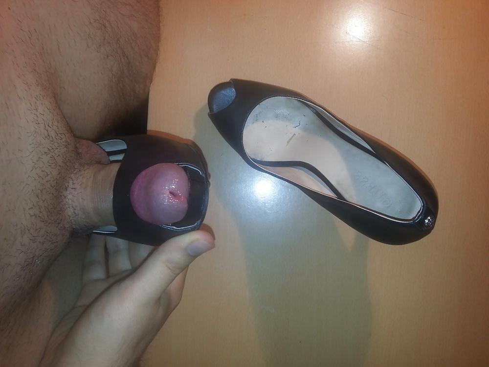 8P Fuck and cum my mother's peep toe sandals (other pair)