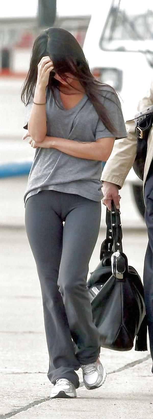 25P Celebrities Camel Toes Pussy