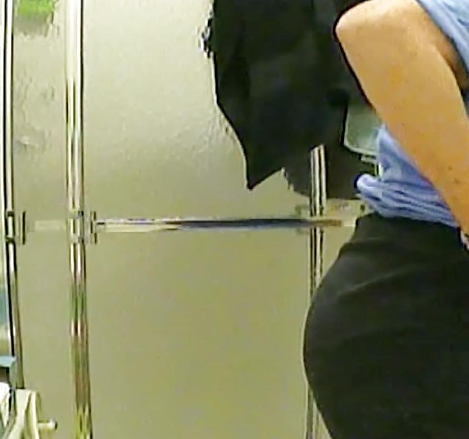 25P Mother in law hidden shower and panties