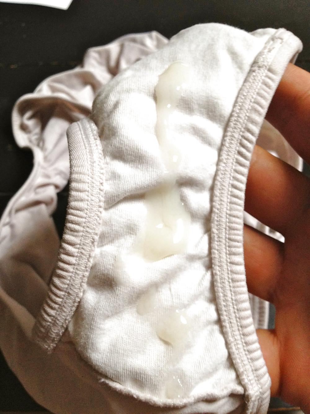 25P Mother in law hidden shower and panties