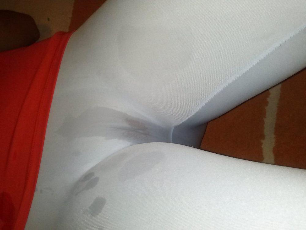 25P Girl in leggings and spandex 