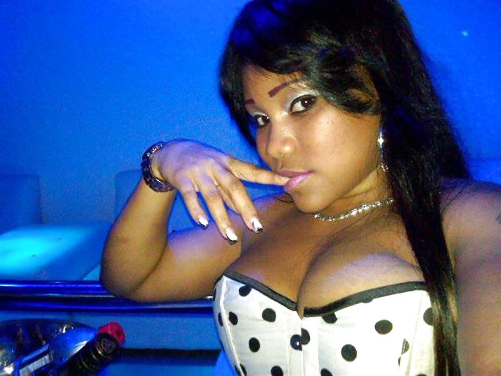 25P A dominican girl called Sugelis H.