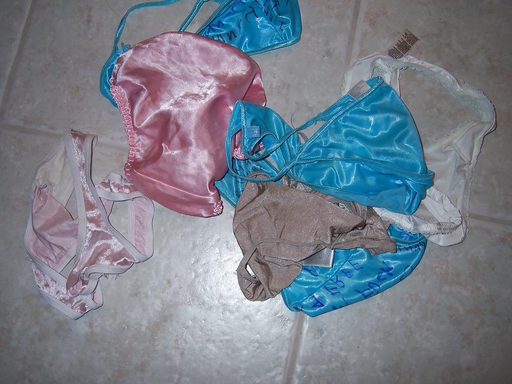 10P Amy's shiny panties