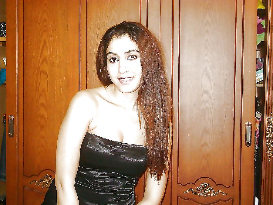 10P Egyption Hot Mom