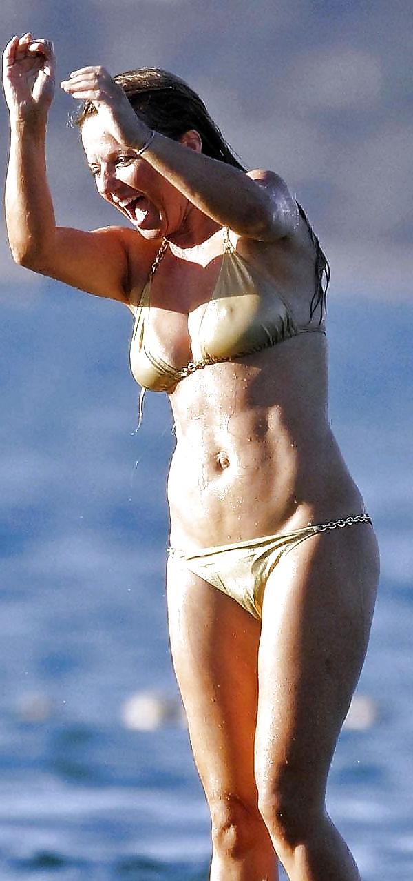 24P Celebrities Pussy Camel Toes & Panty Upskirt 2