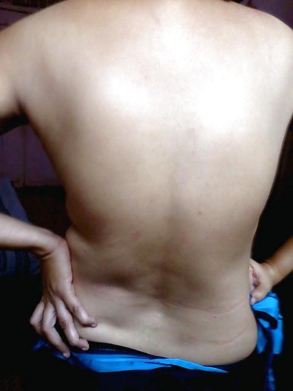 14P My Mom stripteases in sari to show boobs and sexy back