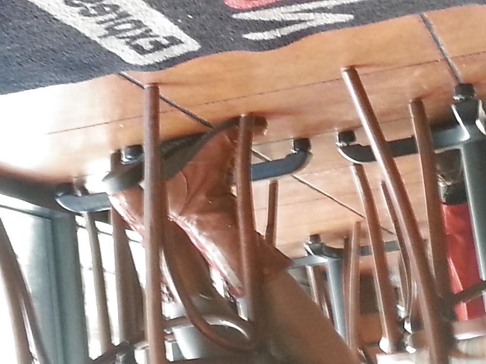 25P Candid sluts feet and shoes