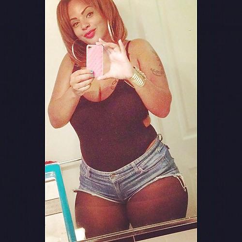 25P Short Shorts (THIGHS)
