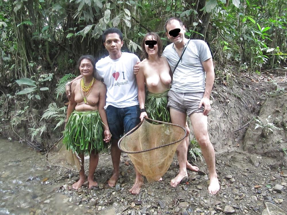 25P Nudist couple (stolen pics) - Never seen before