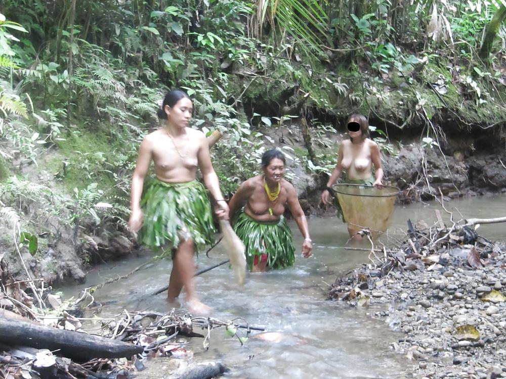 25P Nudist couple (stolen pics) - Never seen before