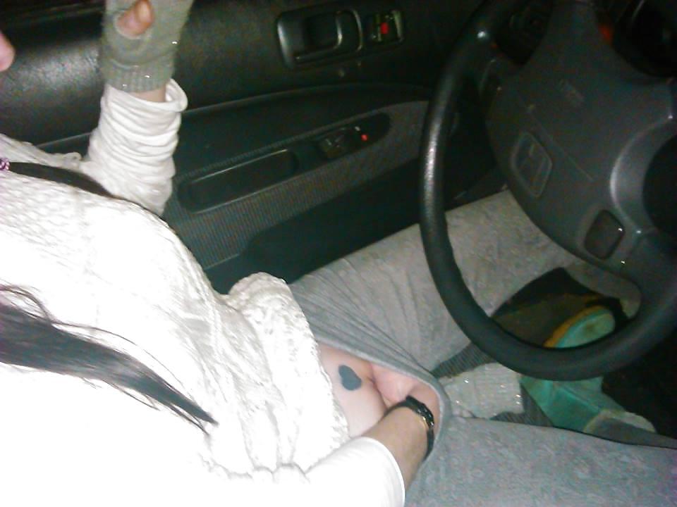 5P Masterbating in the car