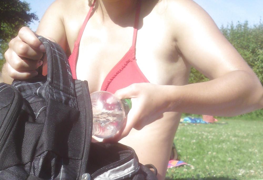 12P Im schwimmbad