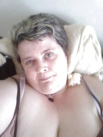 5P Wank over my girlfriend