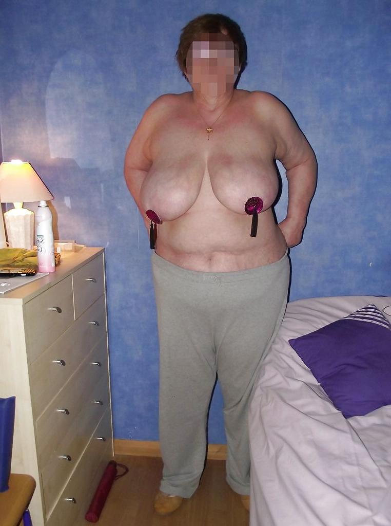 25P Shy sexy granny