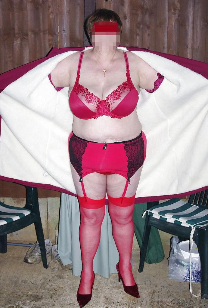25P Shy sexy granny