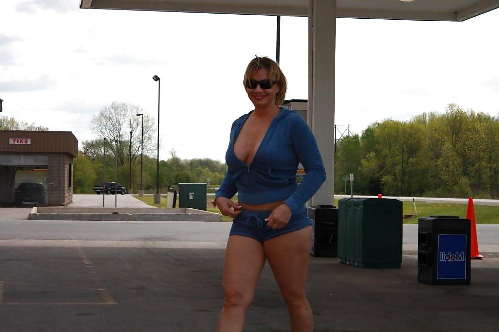 18P Out and about (car wash)
