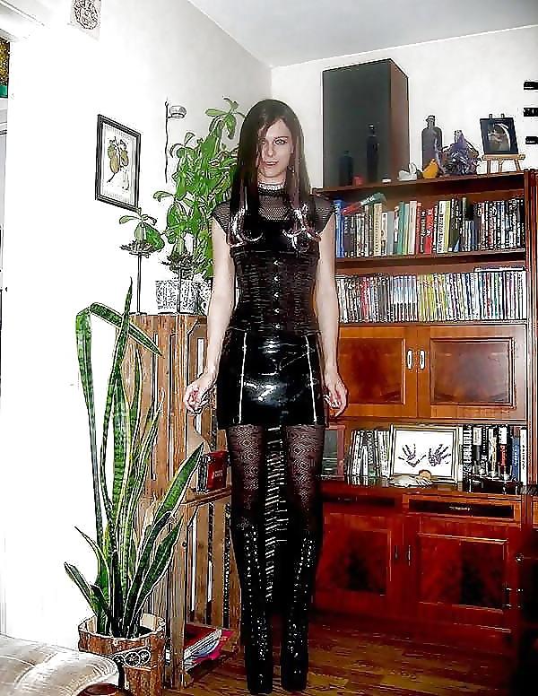 25P Sexy or Slutty, Milfs and Gilfs 4