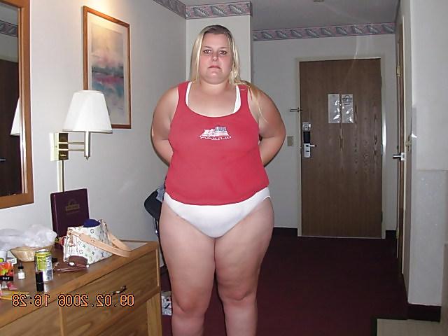 25P Jenny at the hotel.