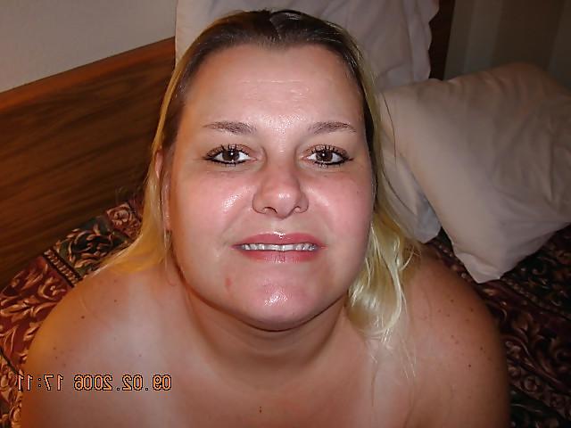 25P Jenny at the hotel.