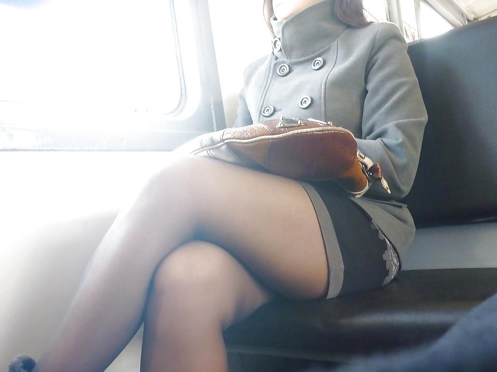 25P Train Voyeur